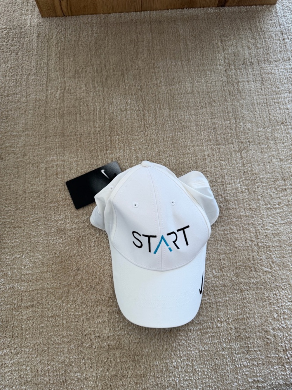 Nike dri fit hat new with tags unisex